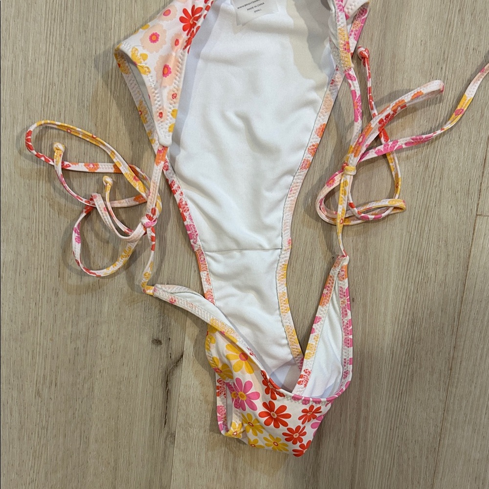 Bright swimwear Floral string Bikini Set in Pink and Orange - Picture 6 of 8